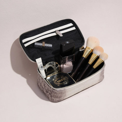 حقيبة تجميل مستطيلة فاخرة من الجلد الطبيعي بنقشة التمساح